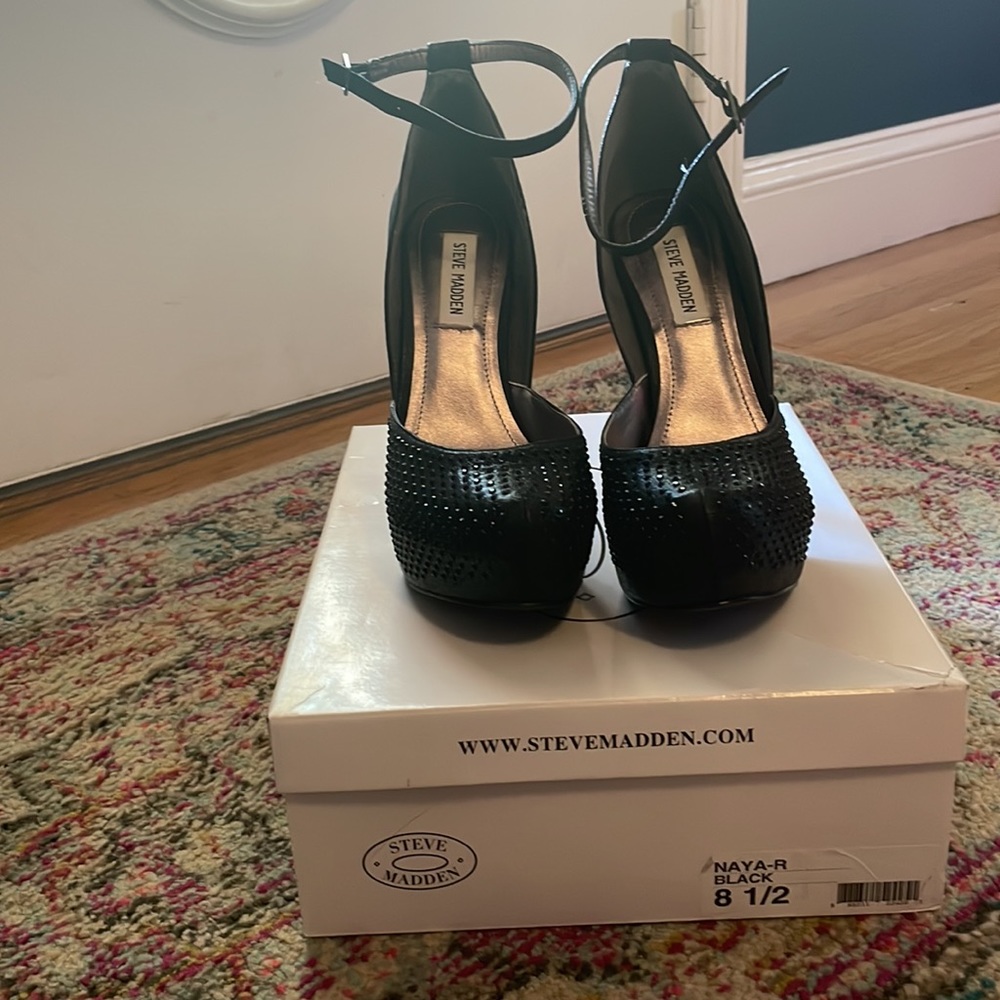 Black Steve Madden Pumps 8.5
